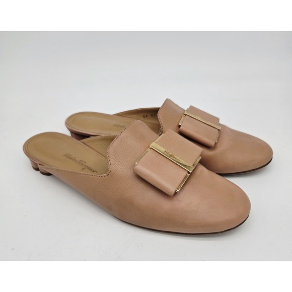Salvatore Ferragamo Shoes - Salvatore Ferragamo Womens Leather Mules sz 8.5 Muted Pink Flats SLip on